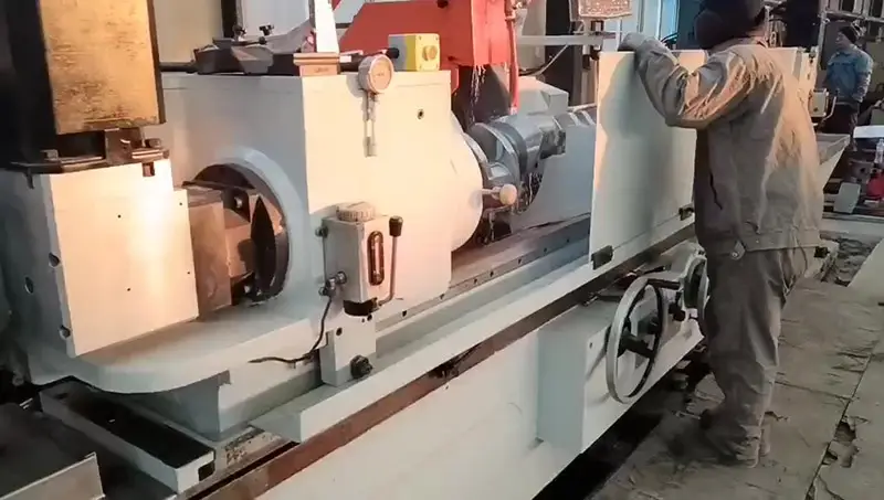 دستگاه سنگ زنی میل لنگ SP8260